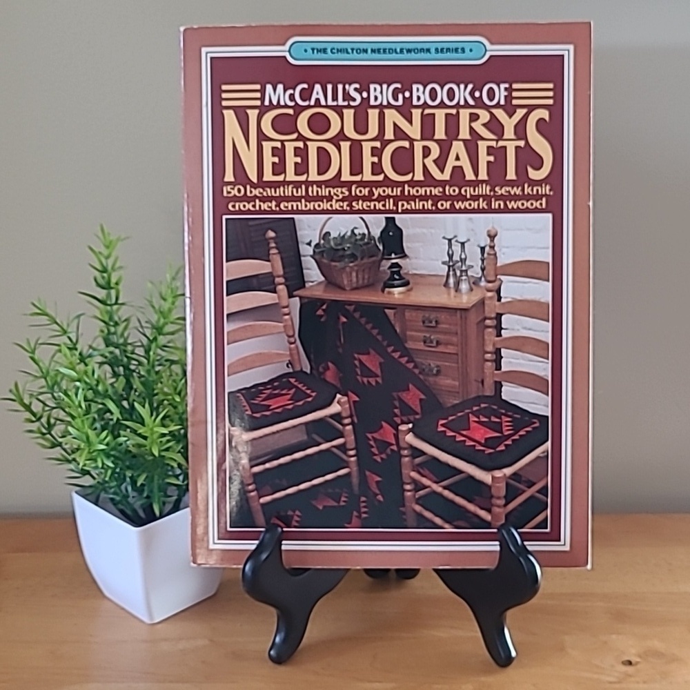 MCCALL'S CHILTON Vintage 1983 'Big Book of Country Needlecrafts' Softcover